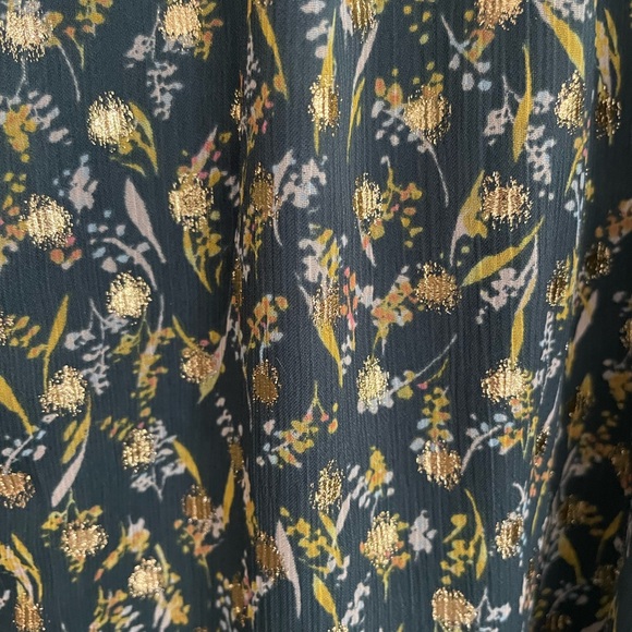 LC Lauren Conrad Black and Cream Ruffled Blouse - Picture 2 of 3